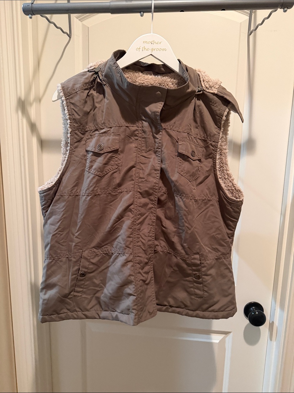 Sonoma Taupe Sleeveless Sherpa-Lined Utility Vest